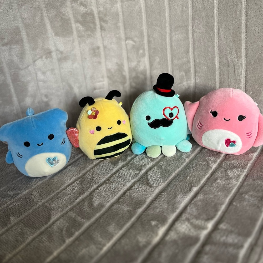 Squishmallows 3” Valentine themed bundle
